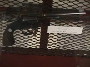 Harrington and Richardson 32 Calibre Hammerless Revolver